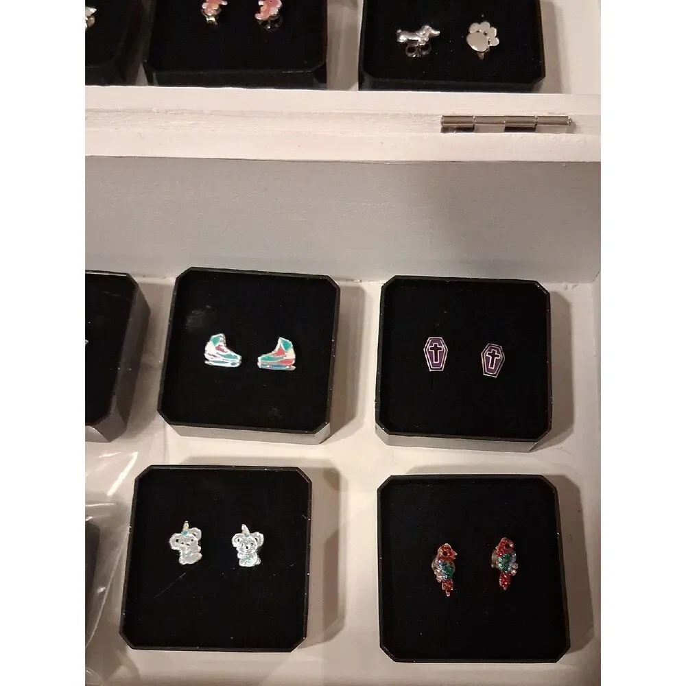12 S925 Earrings New As Shown In Photos